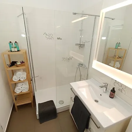 Two-bedroom Daire Ljubljana